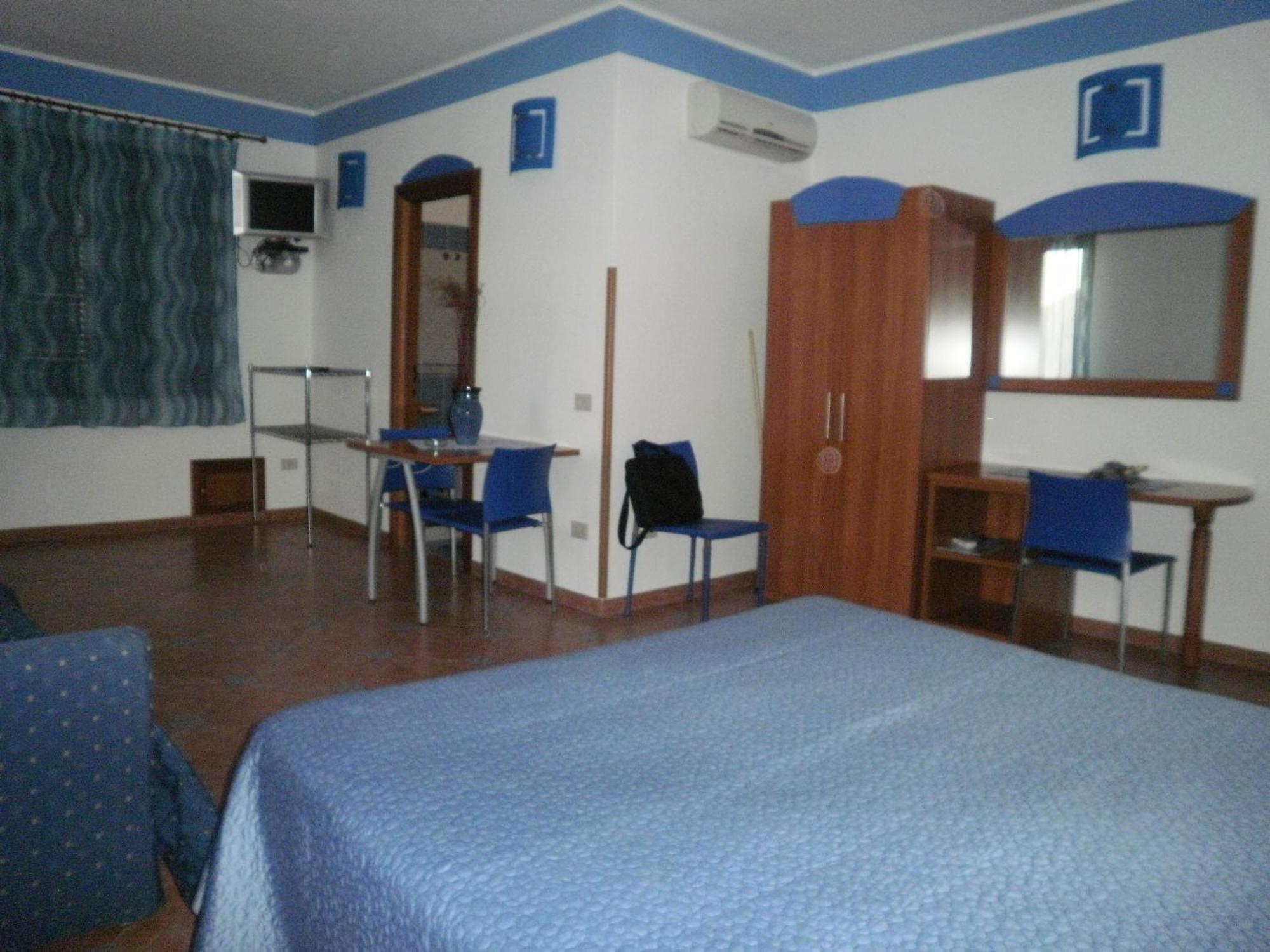 Sogni Nel Blu Aparthotel Isola di Ustica ห้อง รูปภาพ