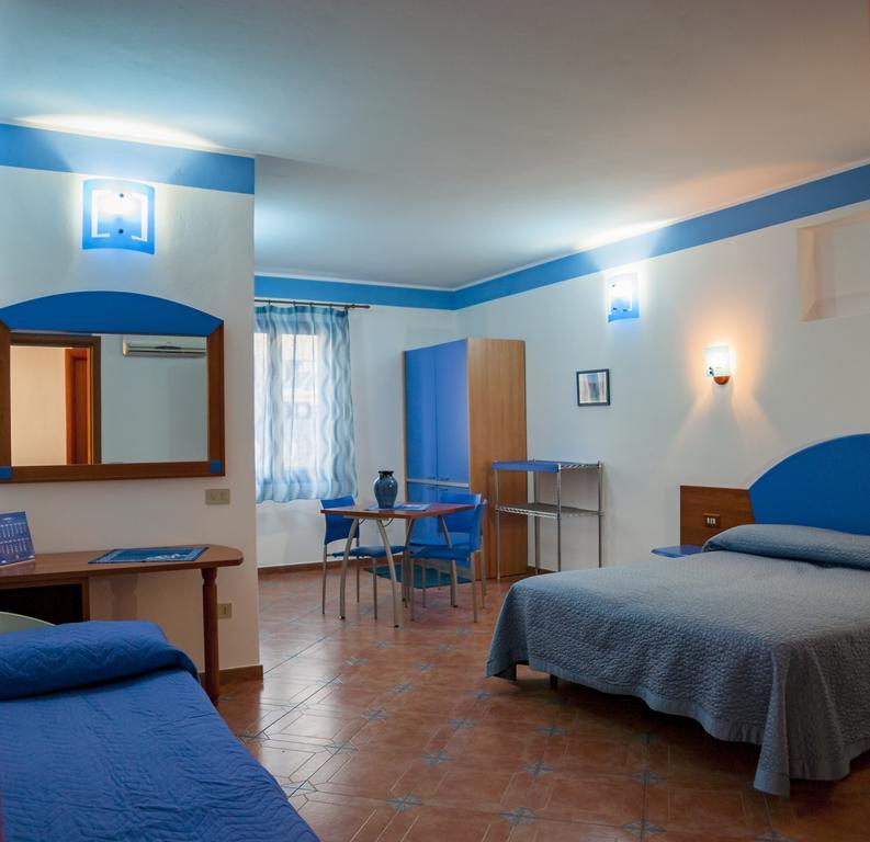 Sogni Nel Blu Aparthotel Isola di Ustica ภายนอก รูปภาพ