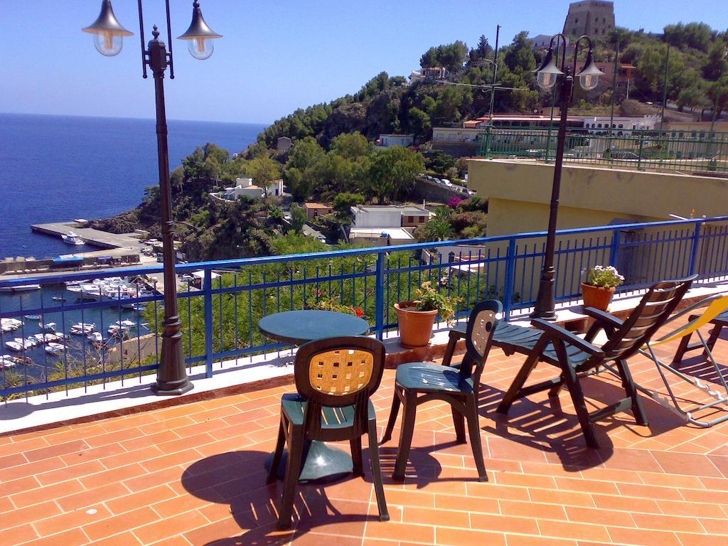 Sogni Nel Blu Aparthotel Isola di Ustica ภายนอก รูปภาพ