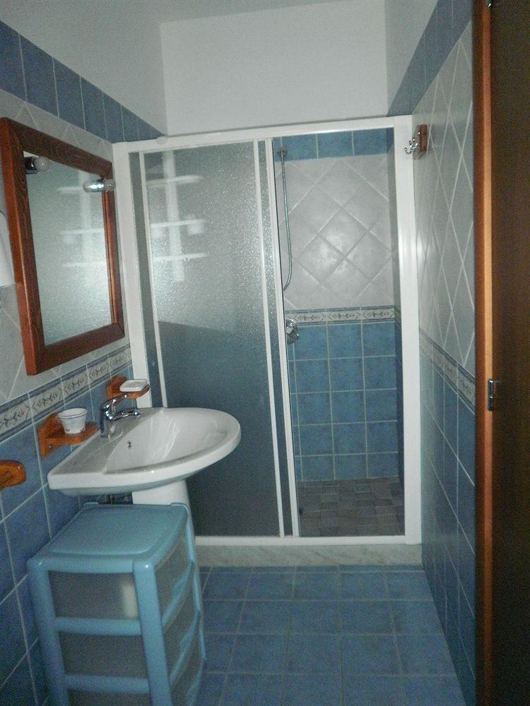Sogni Nel Blu Aparthotel Isola di Ustica ภายนอก รูปภาพ
