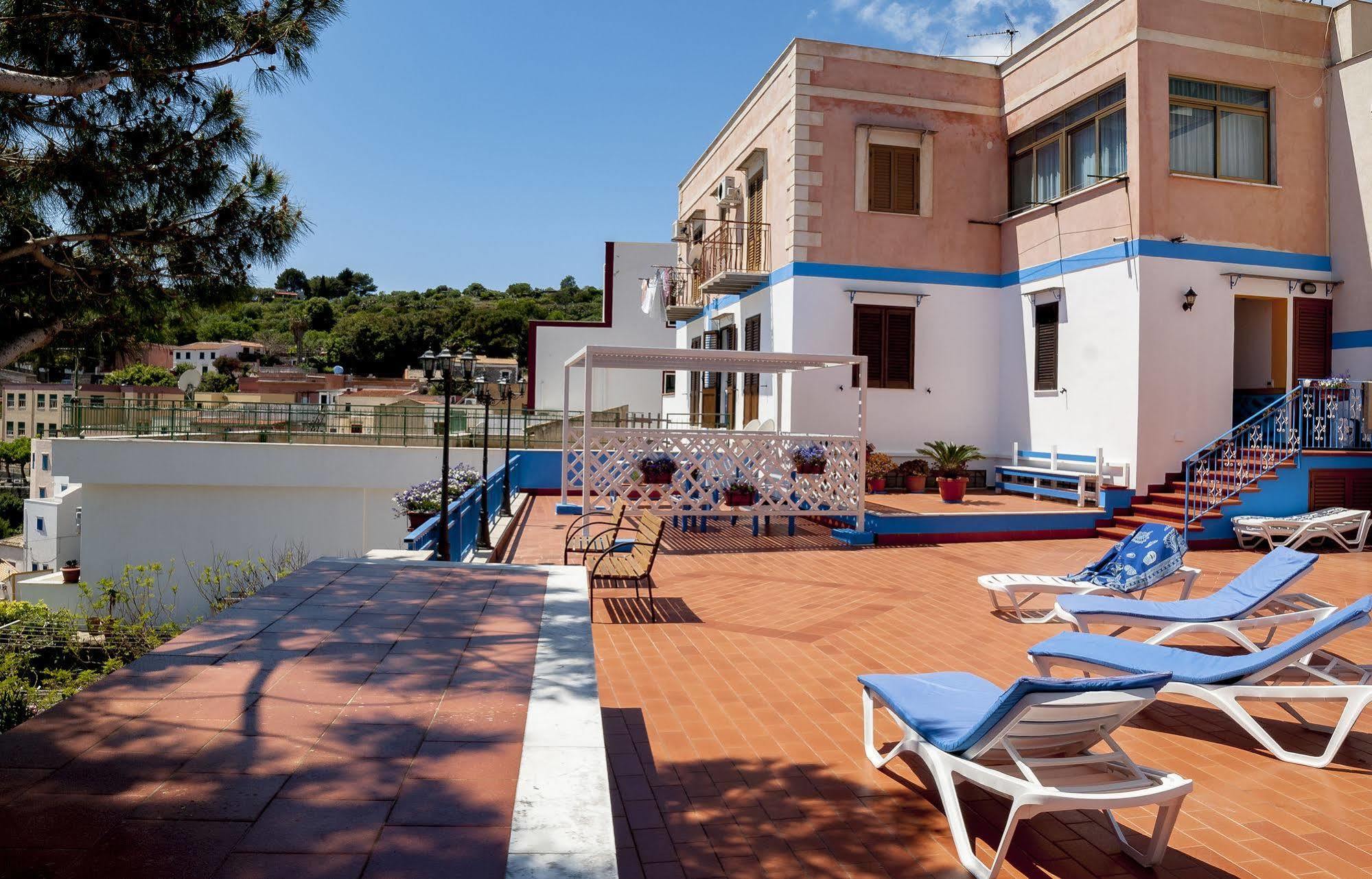 Sogni Nel Blu Aparthotel Isola di Ustica ภายนอก รูปภาพ