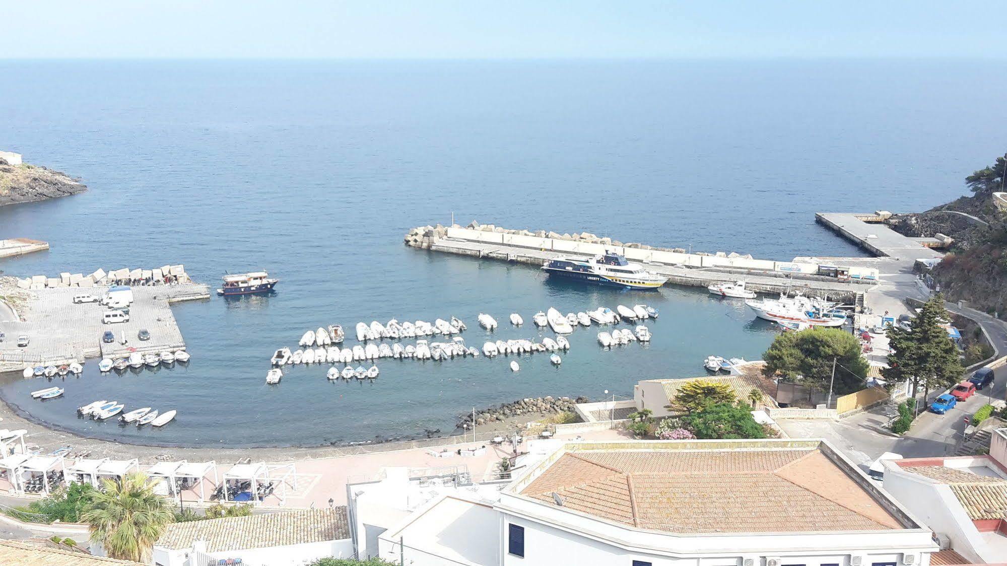 Sogni Nel Blu Aparthotel Isola di Ustica ภายนอก รูปภาพ
